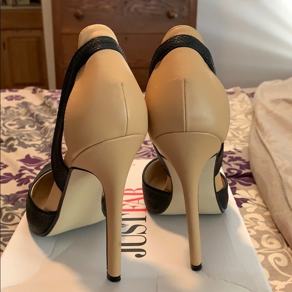 Shoes - Picture 3 of 4